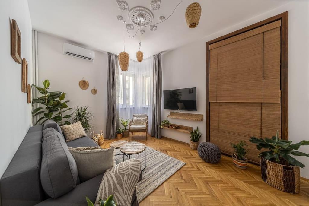 Bohohome 2 Next To The Main Street София Экстерьер фото